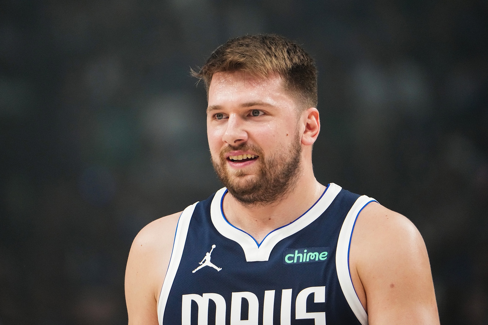 魔术师:东契奇来湖人对NBA太棒了 就像大谷翔平来道奇 祝贺珍妮